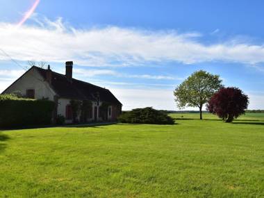 Characteristic house on large country estate near Saint Maurice-sur-Aveyron