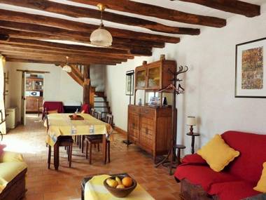 Gîte Saint-Jean-Saint-Germain 4 pièces 6 personnes - FR-1-381-52