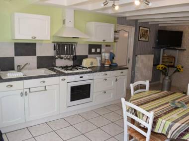 Gîte La Tour-Saint-Gelin 2 pièces 2 personnes - FR-1-381-24