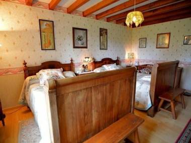 Gîte Saint-Calez-en-Saosnois 4 pièces 8 personnes - FR-1-410-135