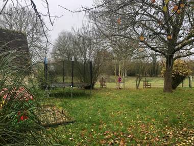 Gîte Saint-Calez-en-Saosnois 4 pièces 8 personnes - FR-1-410-135