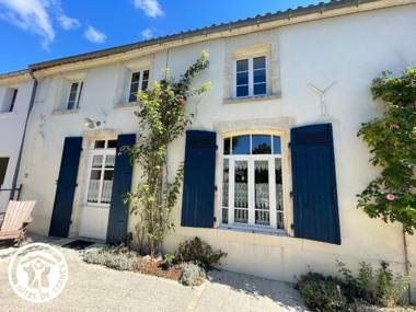 Gîte Damvix 4 pièces 6 personnes - FR-1-426-147