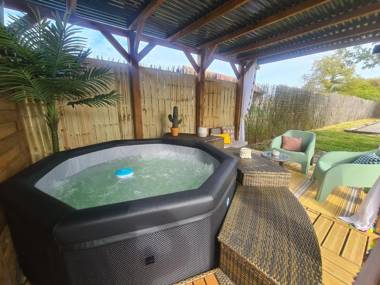 Villa Lingé 4 pièces 7 personnes - FR-1-591-313