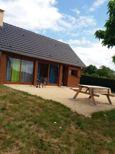 Chalet de 2 chambres avec jardin amenage a Darazac