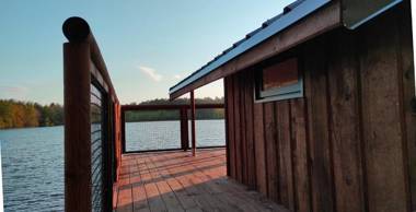 Cabanes Lacustra à l'Etang de la Ramade