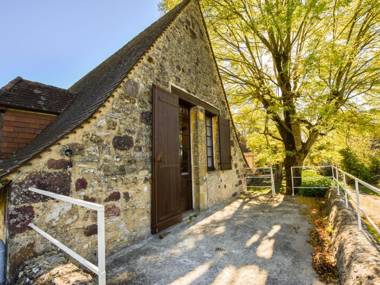 Beautiful renovated villa with private pool 2 terraces and beautiful view!