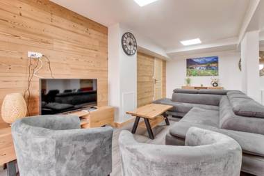 Superbe appartement pour quinze personnes a Genos