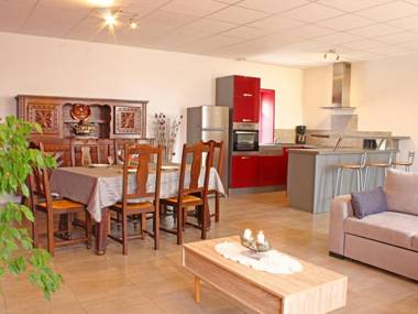 Gîte Cressanges 4 pièces 6 personnes - FR-1-489-28