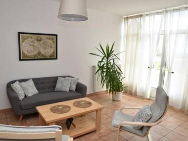 Gîte Cressanges 3 pièces 4 personnes - FR-1-489-57