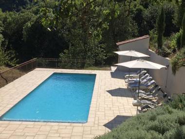 Luxury country house with heatable private pool and 7.5 ha property