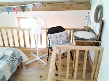 Maison de 2 chambres avec terrasse amenagee et wifi a Pouzols Minervois