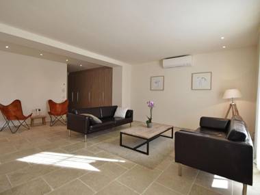 Secluded Apartment in Villesèque with Pool