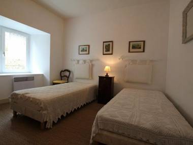 Gîte Vernassal 5 pièces 7 personnes - FR-1-582-306