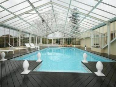 Hotel Chateau De Sully