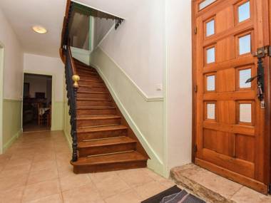 Holiday Home in Montfaucon with Fenced Garden Terrace BBQ