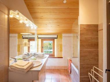 Gîte Besse 3 pièces 4 personnes - FR-1-616-142