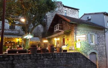 Auberge du Vieux Lanas