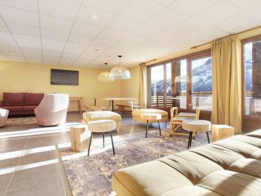 Apartment in the active Pra Loup and Espace Lumière