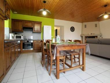 Gîte Saint-Julien-Molhesabate 4 pièces 6 personnes - FR-1-582-265