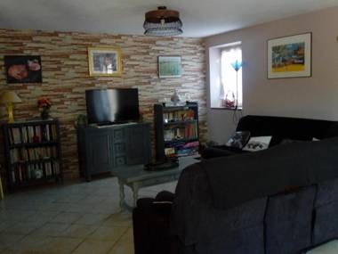 Villa Saint-Aigny 4 pièces 6 personnes - FR-1-591-98