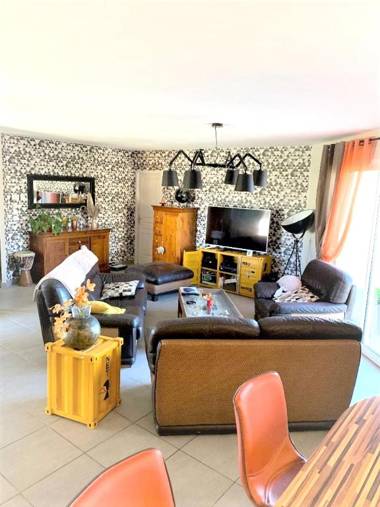 Villa de 3 chambres avec piscine privee jardin clos et wifi a Saint Martin Lacaussade