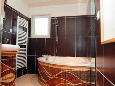 Gîte Fayl-Billot 4 pièces 7 personnes - FR-1-611-18