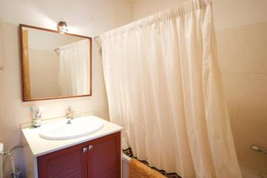 Apartamento con jardín Err