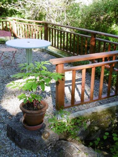 Maison de 3 chambres avec jardin amenage et wifi a Fougax et Barrineuf