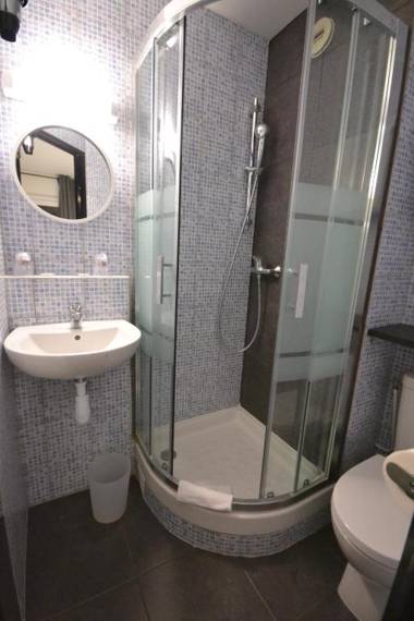 Best Hotel - Montsoult La Croix Verte