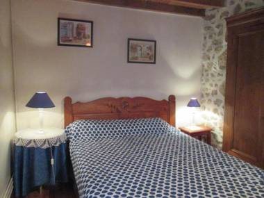 Gîte Marcillat-en-Combraille 6 pièces 12 personnes - FR-1-489-198