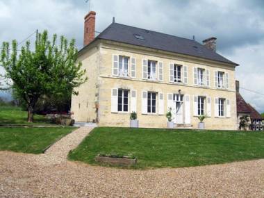 Gîte Laleu 6 pièces 10 personnes - FR-1-497-46