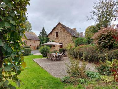 Gîte La Pellerine 4 pièces 6 personnes - FR-1-600-69