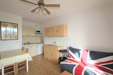 CAPESTANG - Studio cabine 4 pers proche de la plage et parking