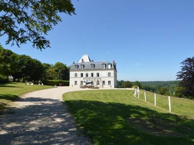 Modish Castle in Asnieres with Terrace