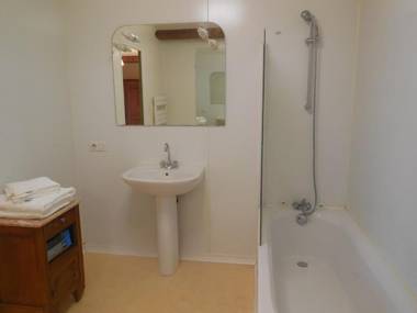 Homestay Château De Saint-Maixant