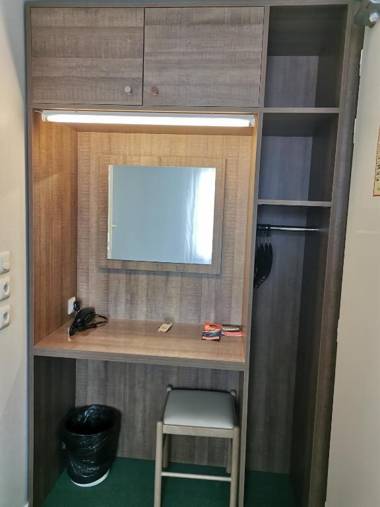 FASTHOTEL PARIS OUEST BOUAFLE