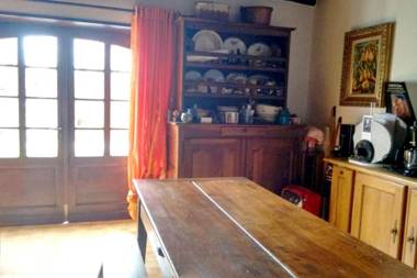 Maison de 4 chambres avec jardin amenage et wifi a St Constant Fournoules