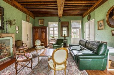 Villa de 4 chambres avec piscine privee jardin clos et wifi a Lucenay les Aix