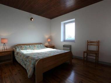 Gîte Saint-Pierre-du-Champ 5 pièces 8 personnes - FR-1-582-61