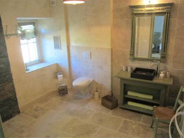 Le Manoir "Aux Douves"