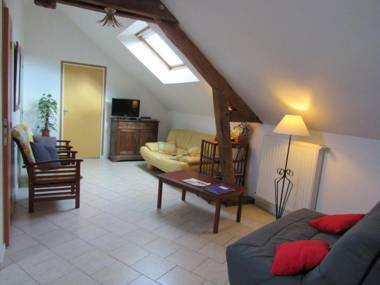 Gîte Molineuf 4 pièces 8 personnes - FR-1-491-216