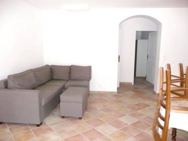 Appartement de 2 chambres avec terrasse et wifi a Sainte Croix du Verdon a 2 km de la plage