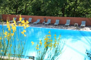 La Colline des Ocres Village de vacances 3 étoiles