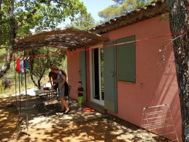 La Colline des Ocres Village de vacances 3 étoiles