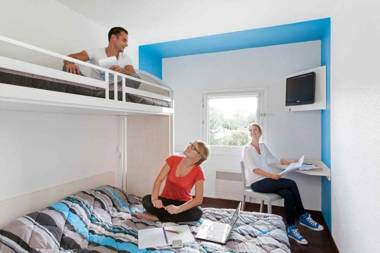 hotelF1 Versailles Maurepas