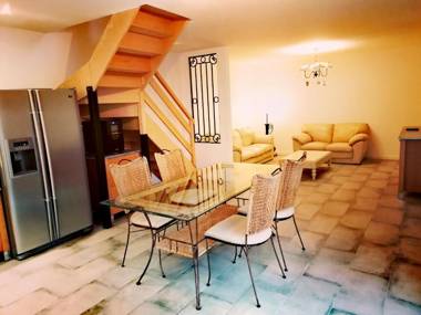 Maison de 2 chambres avec jardin clos et wifi a Sainte Genevieve les Gasny