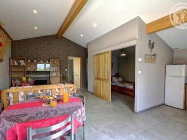 Gîte Genilac 3 pièces 3 personnes - FR-1-496-114