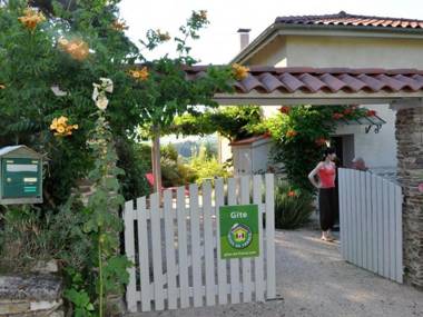 Gîte Chagnon 2 pièces 2 personnes - FR-1-496-125