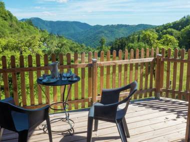 Cozy Holiday Home in Saint-Privat-d'Allier near River