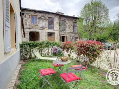 Gîte Sainte-Croix-en-Jarez 4 pièces 10 personnes - FR-1-496-136